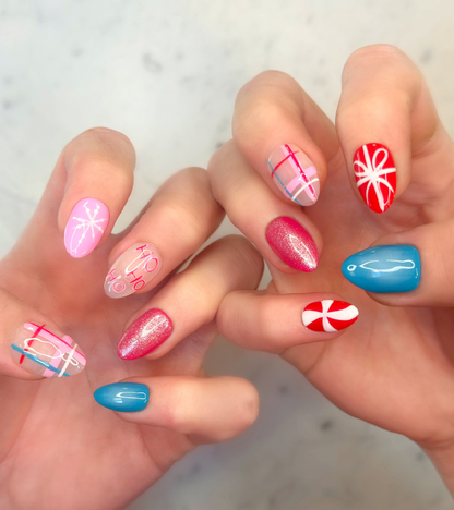 Christmas is Calling | Short Almond