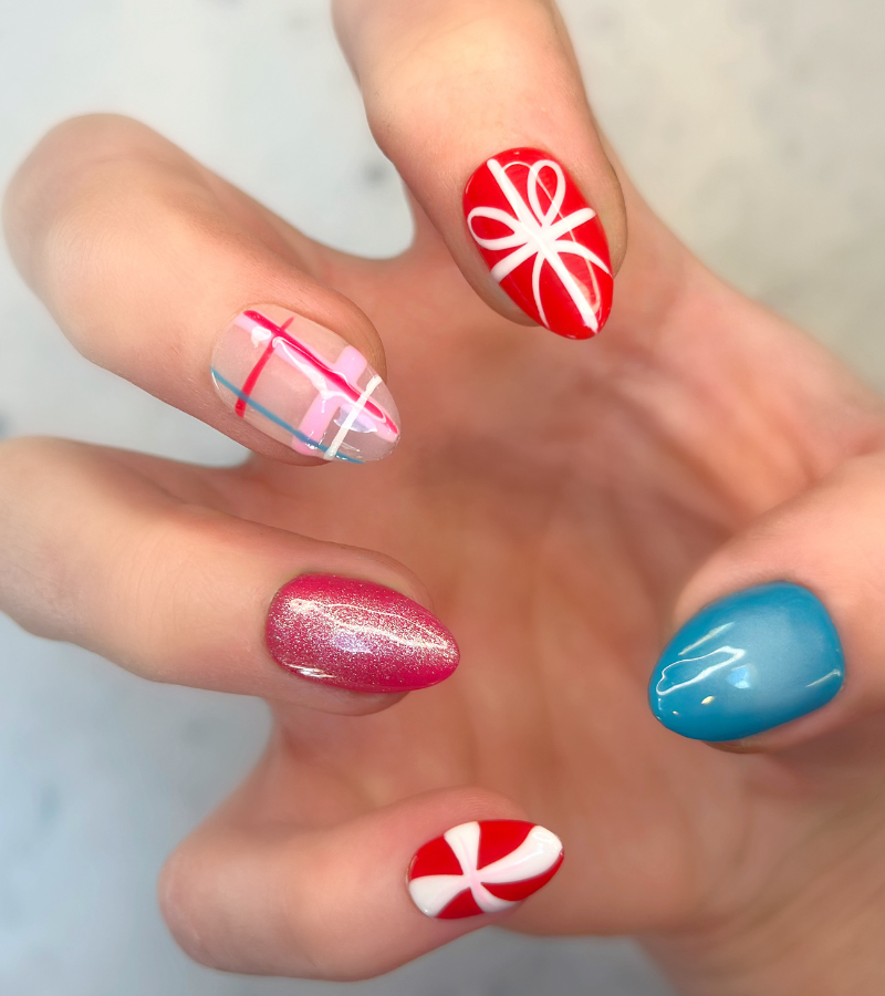 Christmas is Calling | Short Almond